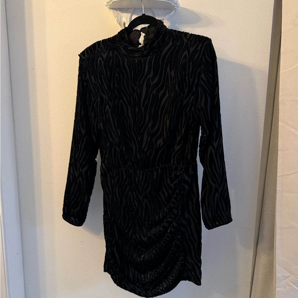 SAYLOR Black Textured Long Sleeve Dress